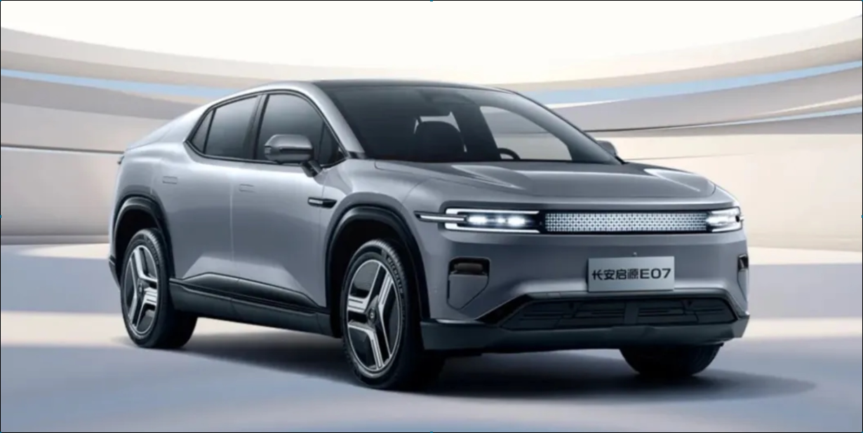 The world's first! Jufei MINI COB full-color interactive screen helps create Changan Qiyuan E07 versatile SUV